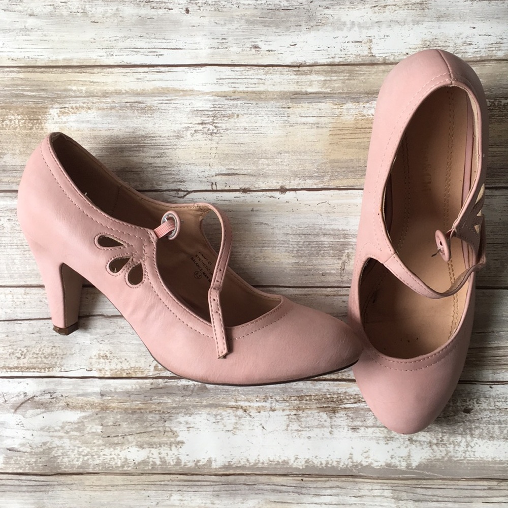 Chase&Chloe Vintage style shoes size 8.5